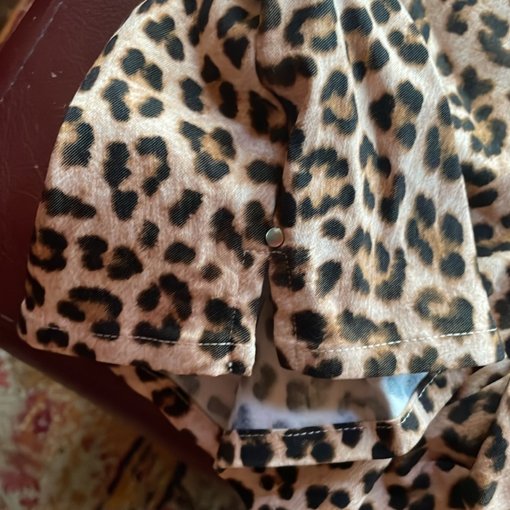 INC Leopard Print Women's Shorts, Size 10 - Picture 4 of 5